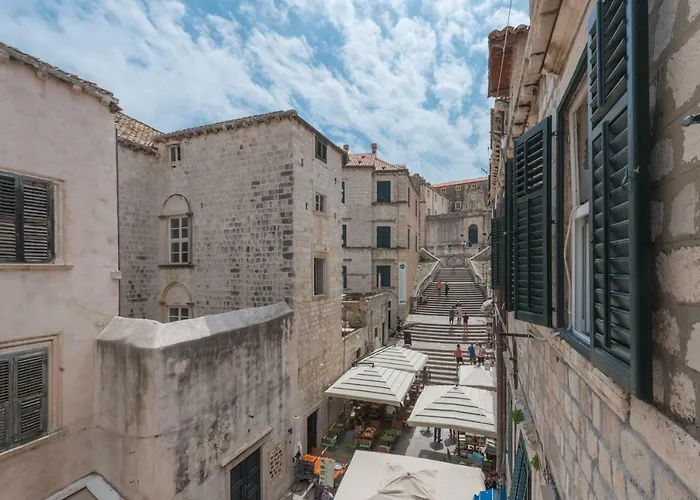 La Piazza Apartment